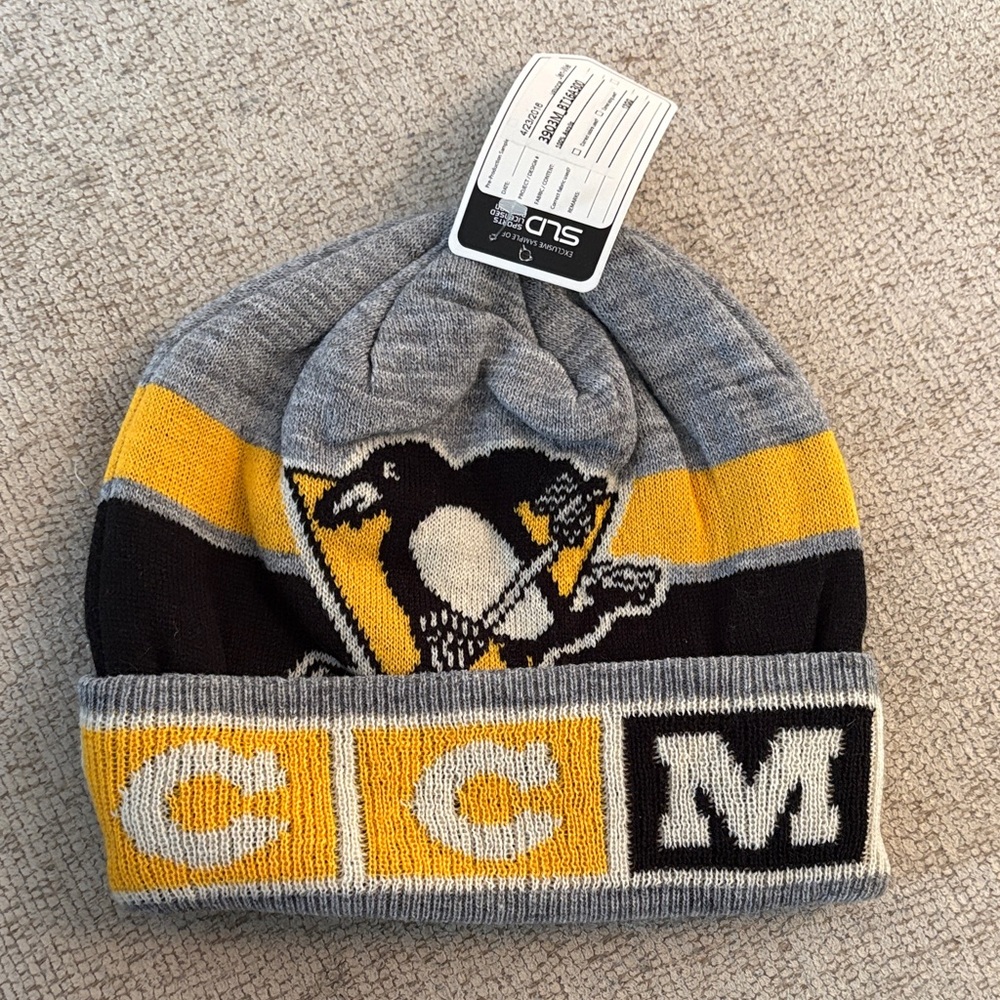 CCM Black, Gray, and Yellow Pittsburgh Penguin Beanie sample new condition